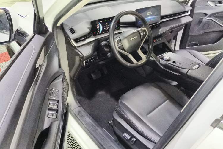 Used Haval H6 New Energy 2023 DHT-PHEV 110KM Enjoyment Edition
