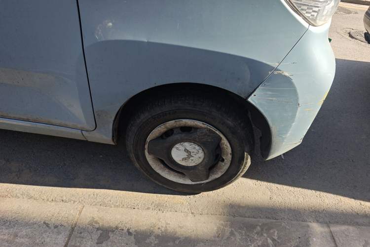 Used Wuling Hongguang MINIEV 2020 Freedom Version Lithium Iron Phosphate Right Front Wheel Hub