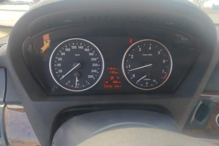 Used BMW X5 2011 xDrive35i Luxury Model