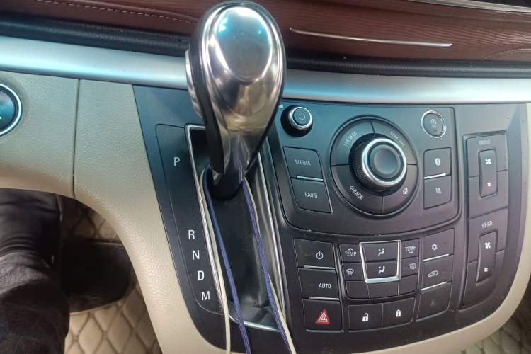 Used Buick GL8 2017 25S Luxury Version China V Standard
