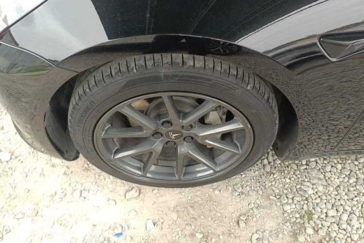 Used Tesla Model 3 2021 Standard Range Rear-Wheel Drive Upgraded Version 3D6 Left Front Wheel Hub