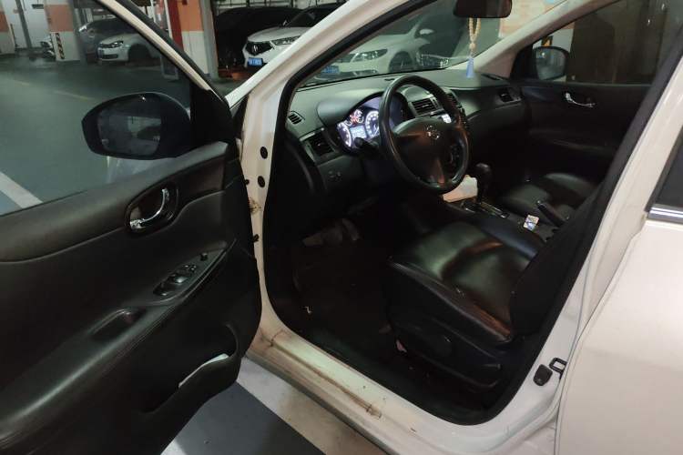 Used Nissan Tiida 2014 1.6L CVT Comfort Model
