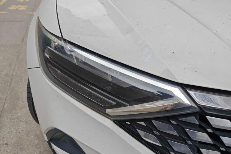 Used Jetta VS5 2019 280TSI Automatic Trend Model Right Front Headlight