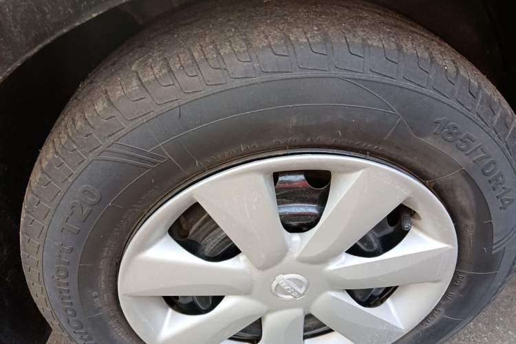 Used Nissan Sunny 2015 1.5XE Manual Comfort Edition