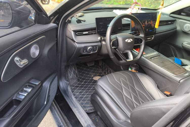 Used Chery Fengyun A8L 2025 1.5 TGDI 145 km Standard Version
