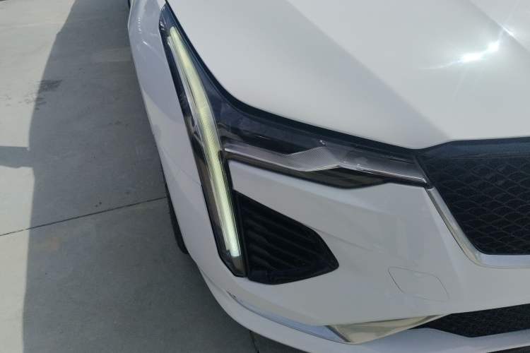 Used Cadillac CT4 2020 28T Fashion Edition Right Front Headlight