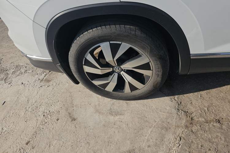 Used Volkswagen Tayron 2019 330TSI Two-Wheel Drive Luxury Model China VI Standard
