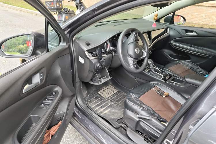 Used Buick Verano 2015 Sedan 20T Dual-Clutch Leading Model
