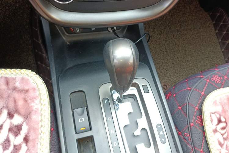 Used Bestune X80 2016 2.0L automatic Comfort trim level