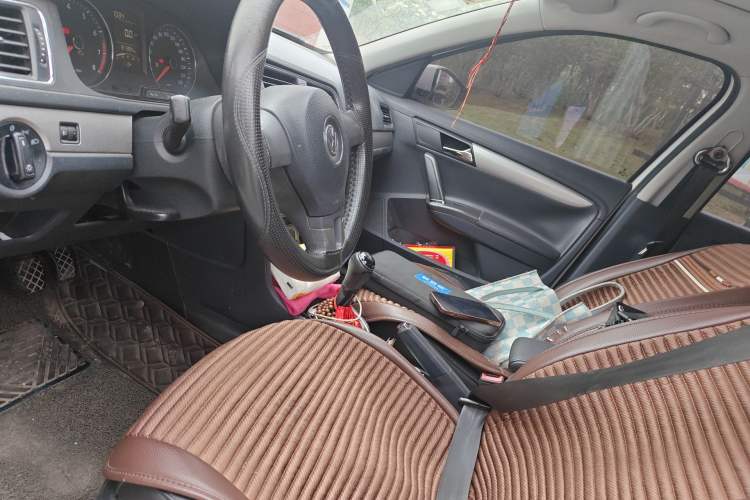 Used Volkswagen Lavida 2013 Restyled Classic 1.6L Manual Comfort Edition Left Front Seat