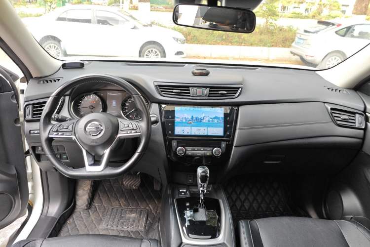 Used Nissan X-Trail 2021 2.0L CVT 2WD XL Premium SmartConnect Deluxe Edition Center Console