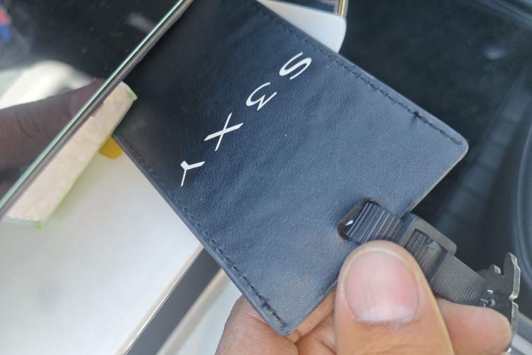 Used Tesla Model Y 2022 Rear-Wheel-Drive Version Vehicle Key