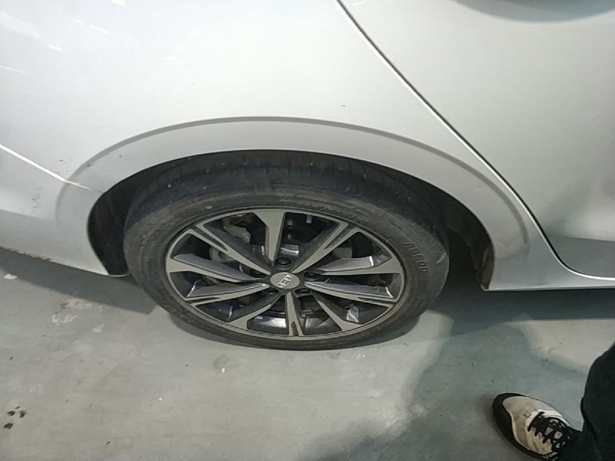 Geely Auto Emgrand 2025 4th Generation 1.5L CVT Luxury Version — снимка 11