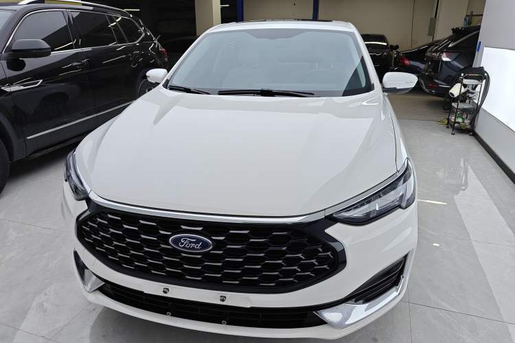 Used Ford Escort 2021 1.5L Automatic Diamond Edition
