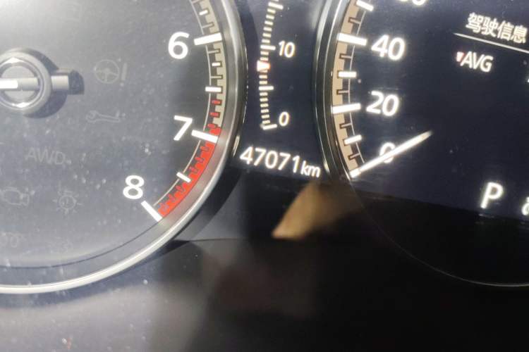 Used Mazda 3 Axela 2020 1.5L Automatic Luxury Version Odometer Close Up