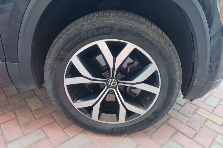 Used Volkswagen Teramont 2017 380TSI Four-Wheel Drive Luxury Edition Right Front Wheel Hub