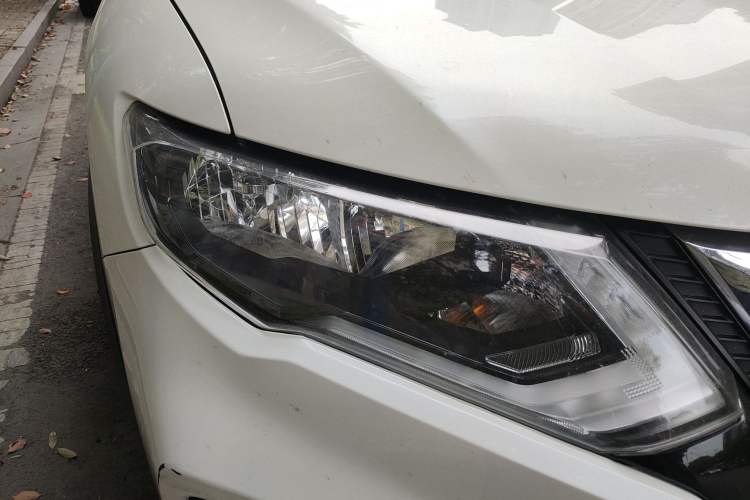 Used Nissan X-Trail 2021 2.0L CVT 2WD XL ITS SmartConnect Comfort Edition Right Front Headlight