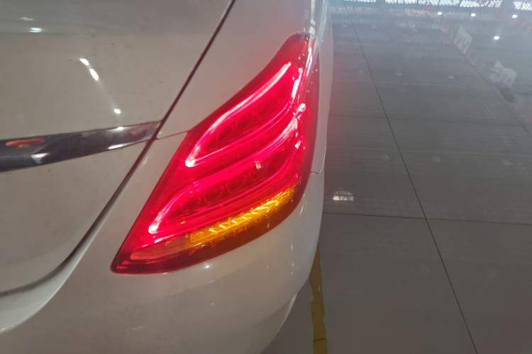 Used Mercedes-Benz C-Class 2017 Facelift C 200 L Sport Edition