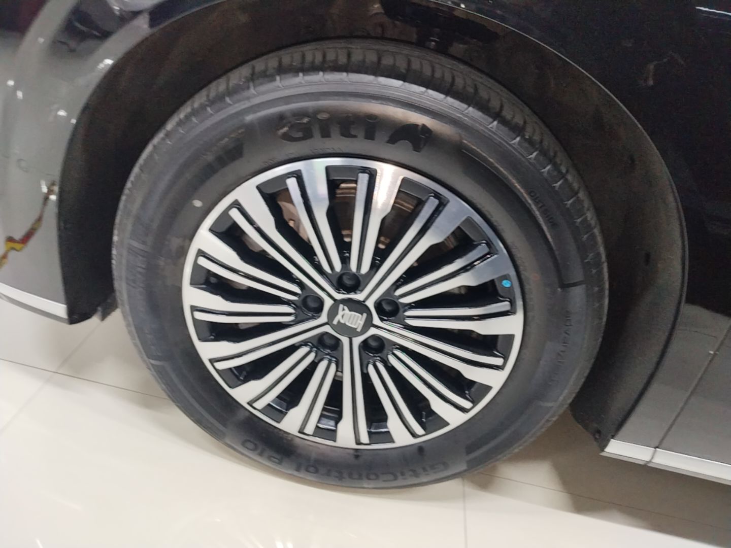 BYD Xia 2025 DM-i 1.5T 100km Leading Model — снимка 10