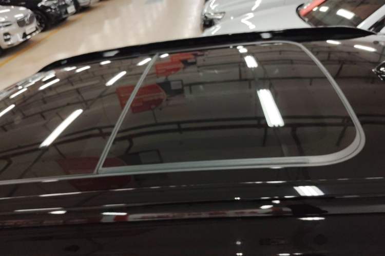 Used Volvo XC40 New Energy 2022 Four-Wheel Drive High-Performance Version Roof