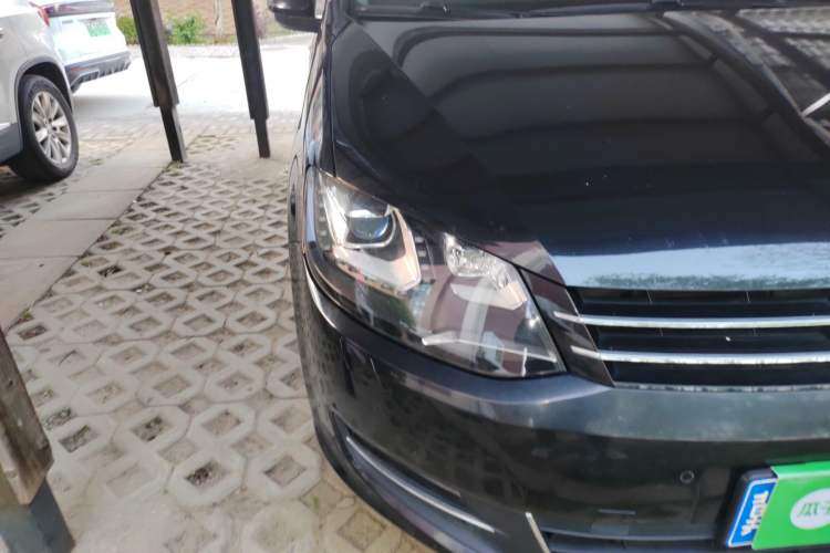 Used Volkswagen Sharan 2013 2.0 TSI Comfort Model
