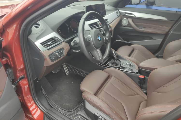 Used BMW X2 2021 Restyled sDrive25i Midnight Edition Driver Seat