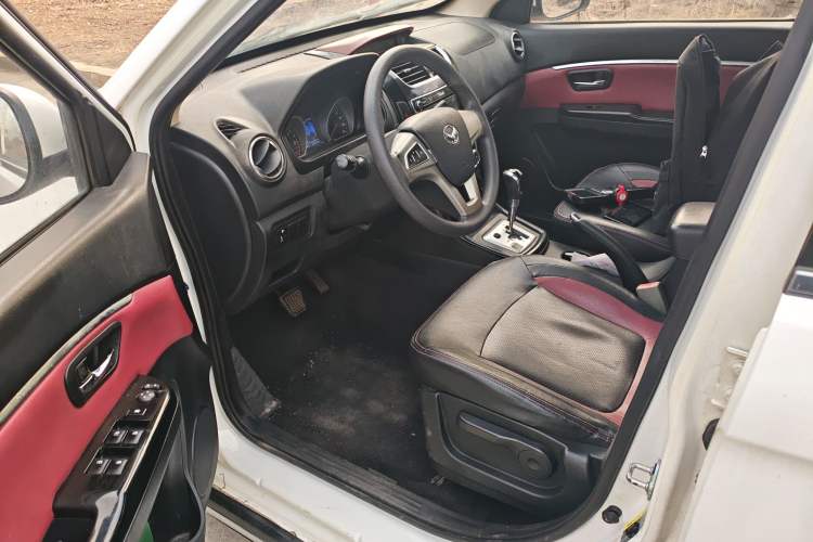 Used HYOSOW H2 2015 1.5L AMT Luxury Version BJ415C
