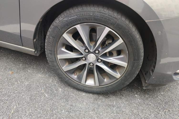 Used Buick GL6 2018 18T 6-Seater Prestige Model
