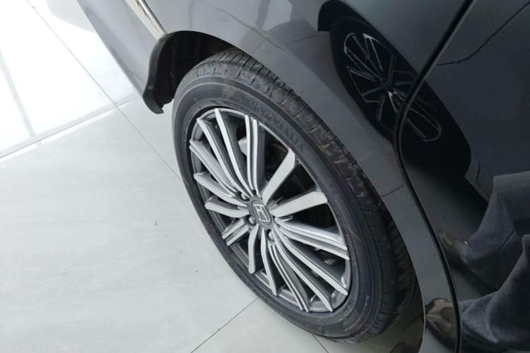 Used Honda Elysion 2022 2.0L eHEV Luxury Edition Right Rear Wheel Hub