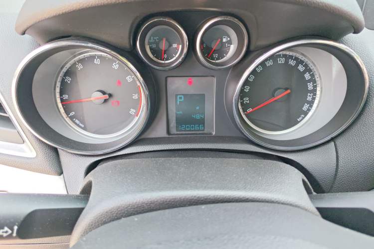 Used Buick Encore 2014 1.4T Automatic Two-Wheel Drive Urban Elite Model