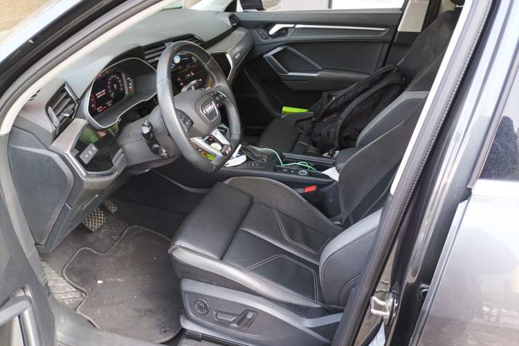 Used Audi Q3 Sportback 2020 40 TFSI Fashion Model
