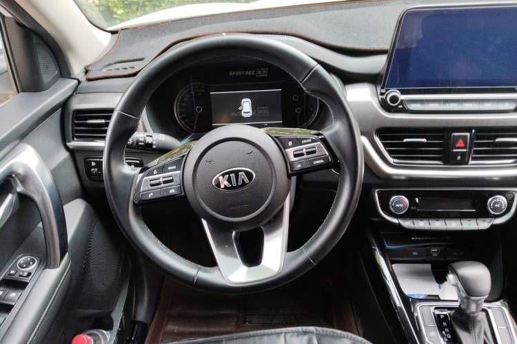 Used Kia Sportage R 2018 2.0L Automatic Smart Luxury Version China V Standard
