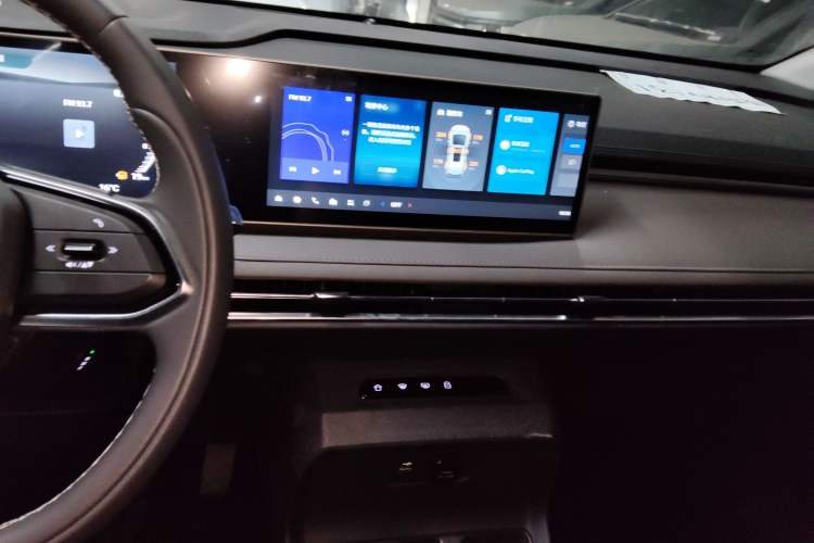 Used SAIC MAXUS Dajia 7 2024 Revised Version Super Hybrid Long-Range Edition Enjoyment Version
