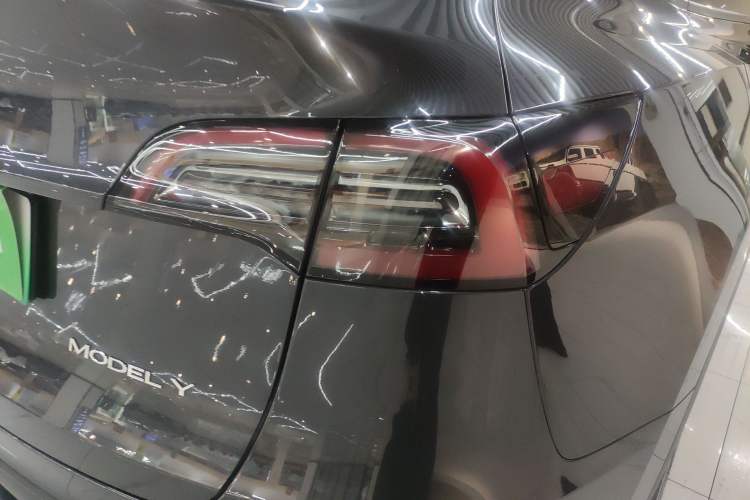 Used Tesla Model Y 2024 Rear-Wheel-Drive Version