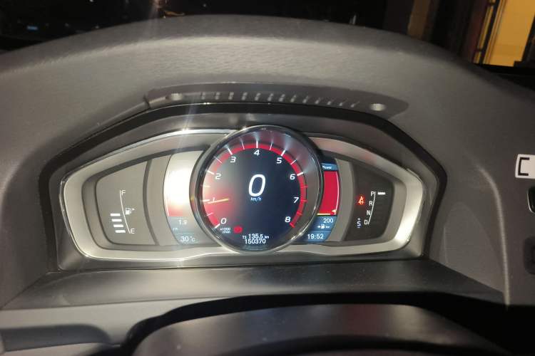 Used Volvo V60 2014 Restyled T5 Zhiya Edition