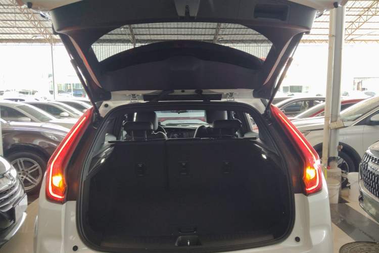 Used Cadillac XT4 2021 28T Two-Wheel Drive Tech Edition