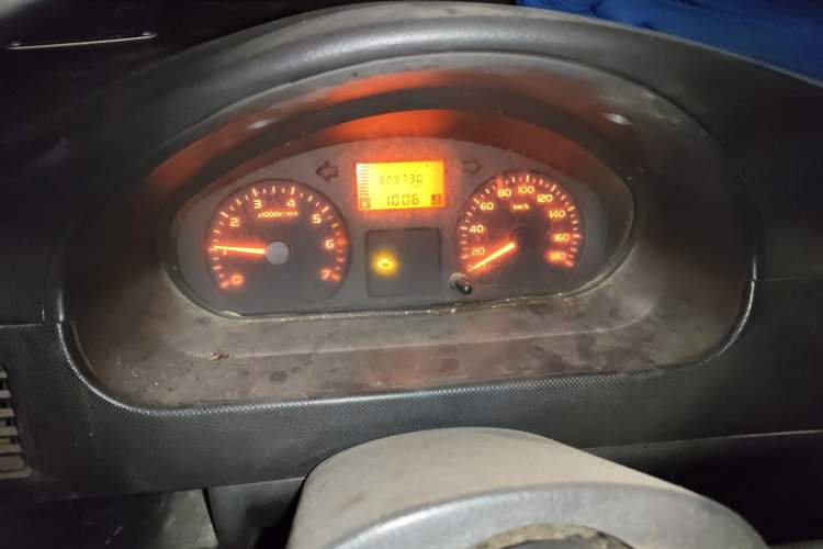 Used Wuling Rongguang 2011 1.2L Base Version Instrument Cluster