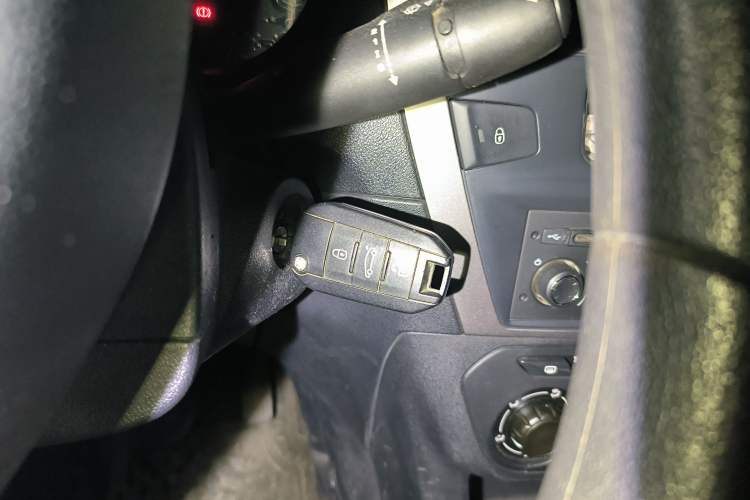 Used Peugeot 301 2014 1.6L Automatic Comfort Edition
