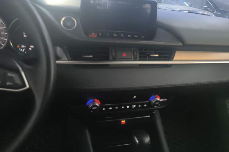 Used Mazda Atenza 2020 2.0L Blue Sky Luxury Edition