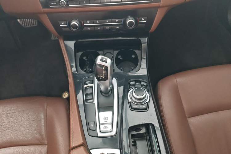 Used BMW 5 Series 2017 520Li Elegant Edition Gear Lever