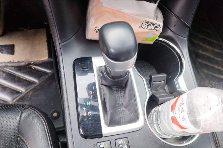 Used Toyota Highlander 2017 2.0T Four-Wheel Drive Luxury Edition 7 Seats