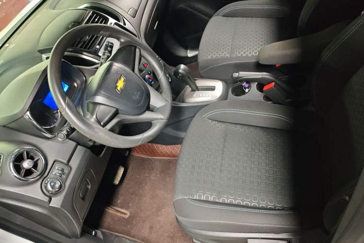 Used Chevrolet Trax 2016 1.4T Automatic Two-Wheel Drive Comfort Version with Sunroof