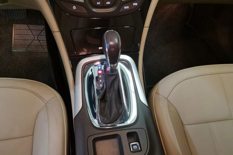 Used Buick Regal 2015 2.0L Elite Fashion Edition
