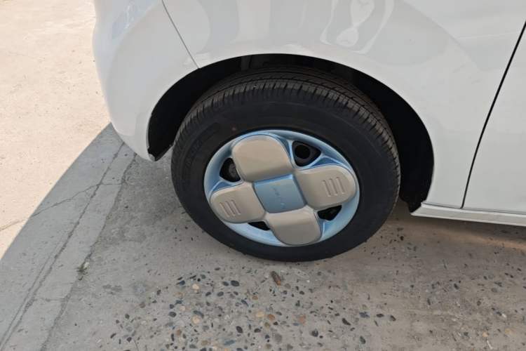 Used Geely Galaxy Panda 2024 Panda Mini 200km Endurance Bear
