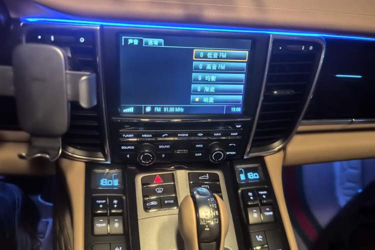 Used Porsche Panamera 2014 Panamera 4 3.0T Audio And AC Panel