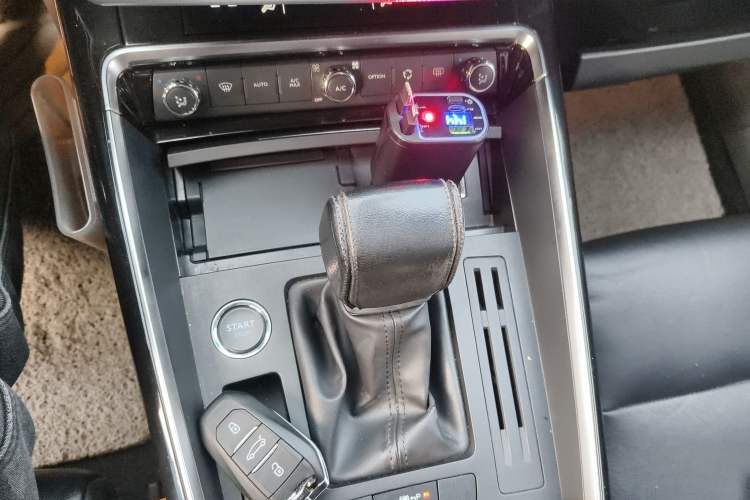 Used Citroen C5 2017 350THP Automatic Luxury Model Gear Lever