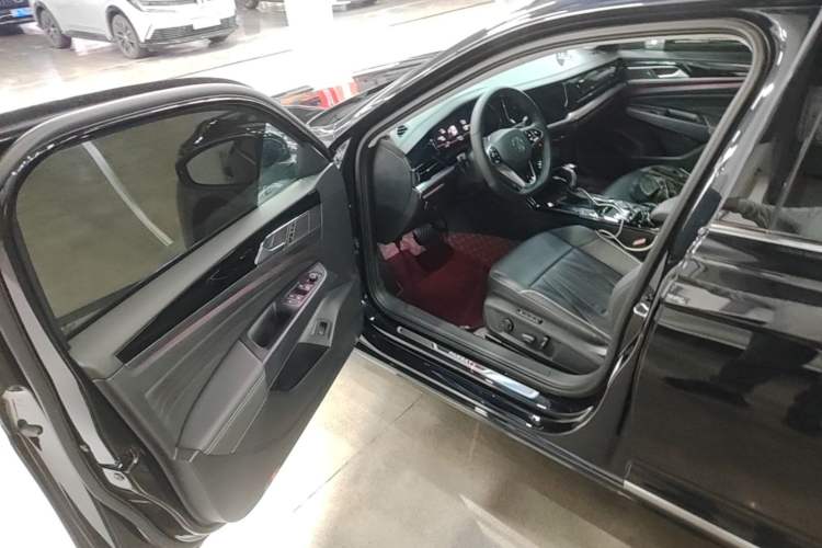 Used Volkswagen Passat 2022 330TSI Starry Luxury Edition
