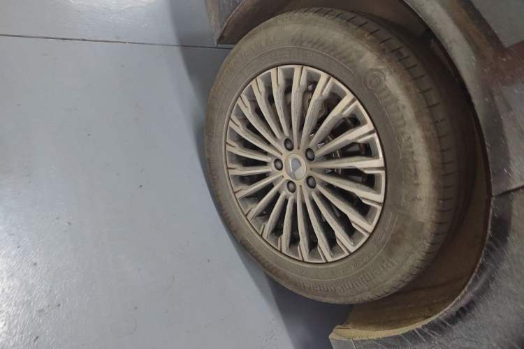 Used Denza D9 2024 DM-i 1050 Luxury Model