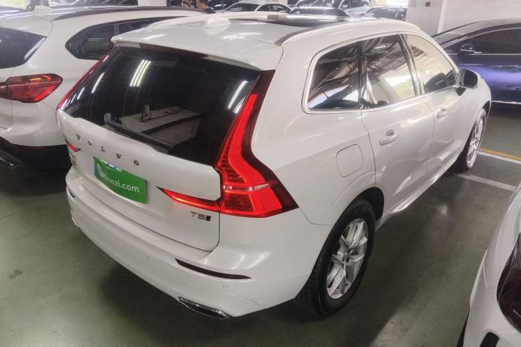 Used Volvo XC60 2019 T5 4x4 Smart Edition China VI Standard
