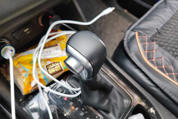 Used Baojun 730 2021 1.5T CVT Fashion Version 7 Seats Gear Lever